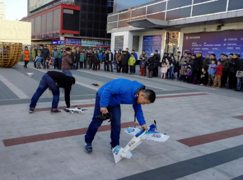 “中发智造”无人机展在京开幕 “中发智造”无人机展在京开幕